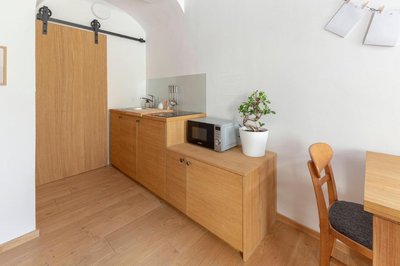Apartma Jenkova Rezidenca คราน ภายนอก รูปภาพ