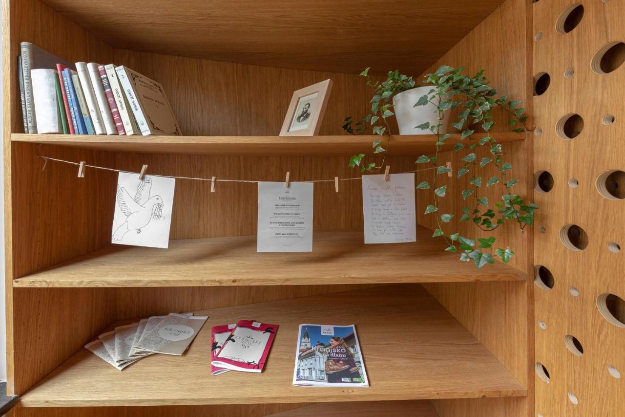 Apartma Jenkova Rezidenca คราน ภายนอก รูปภาพ