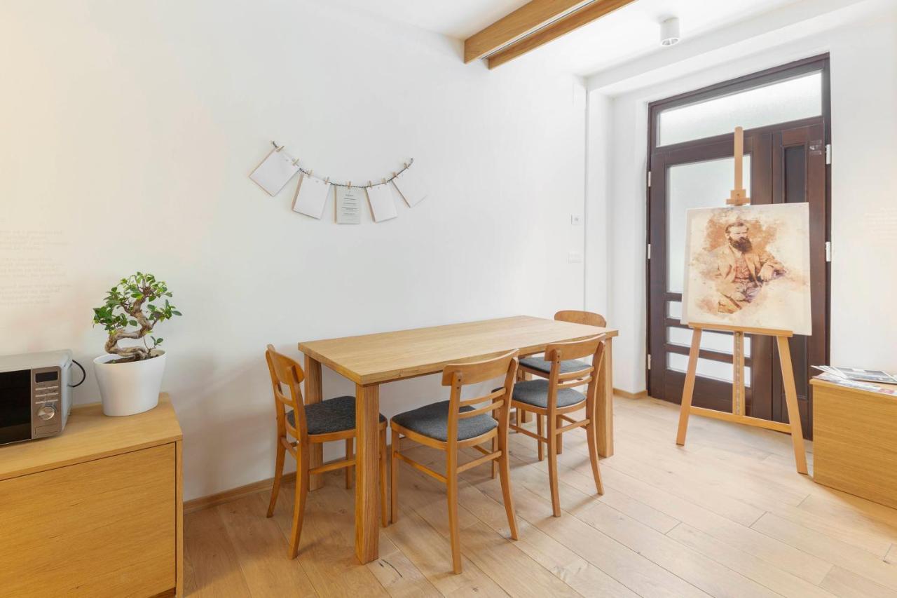 Apartma Jenkova Rezidenca คราน ภายนอก รูปภาพ